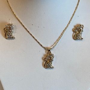 Women’s Set Cat earrings and pendant